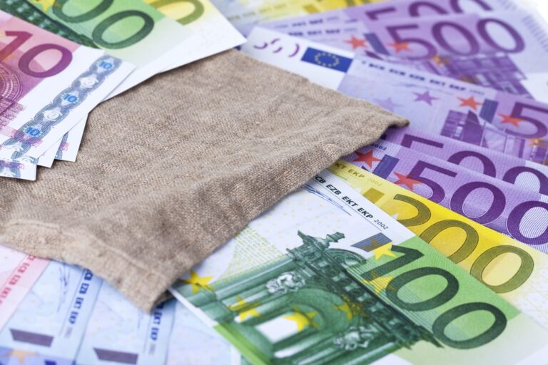 BRAVO, VLADA! KONČNO SVOBODNA DEMOKRATIČNA IZBIRA DRŽAVLJANOV!