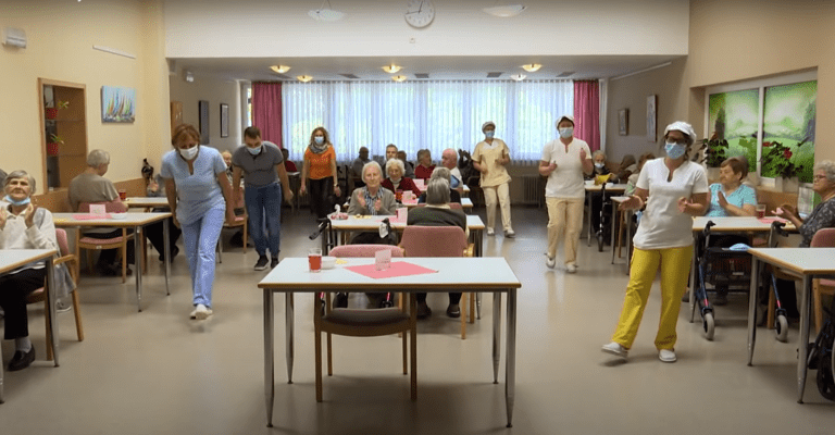 USPEŠNICA: STANOVALCI IN KOLEKTIV DSO KAMNIK GANLJIVO NA JERUSALEMO