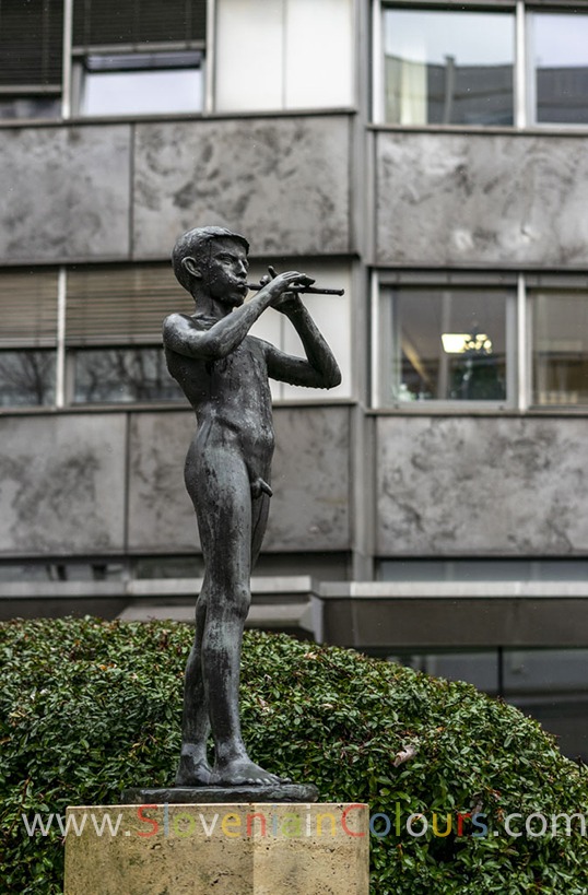 EKSKLUZIVNO: KAKO SE ZNEBIMO TRIKRAT (PRE)PLAČANEGA RTV-HARAČA?!